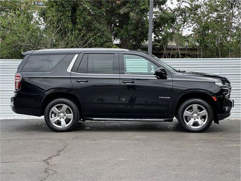 Used 2021 Chevrolet Tahoe LT AWD/4WD image 9