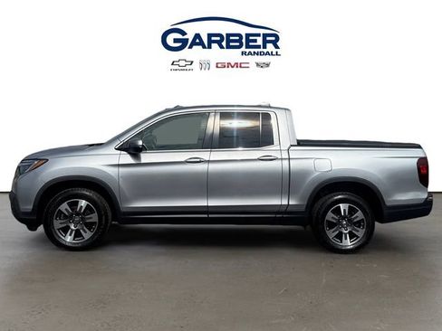 Used 2017 Honda Ridgeline RTL-T image 2