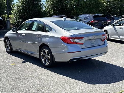 Used 2018 Honda Accord EX image 4