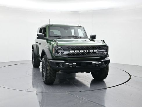 Used 2025 Ford Bronco Badlands AWD/4WD image 5