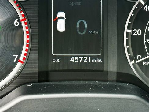 Used 2022 Lexus GX 460 Premium image 19