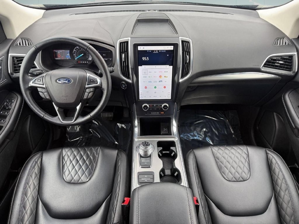 Used 2023 Ford Edge Titanium AWD/4WD image 27