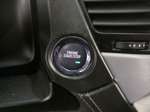 Used 2020 GMC Yukon XL SLT image 33