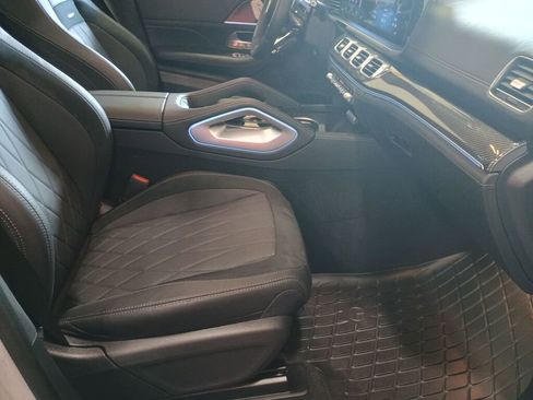 Used 2025 Mercedes-Benz GLS 63 AMG 4MATIC image 23