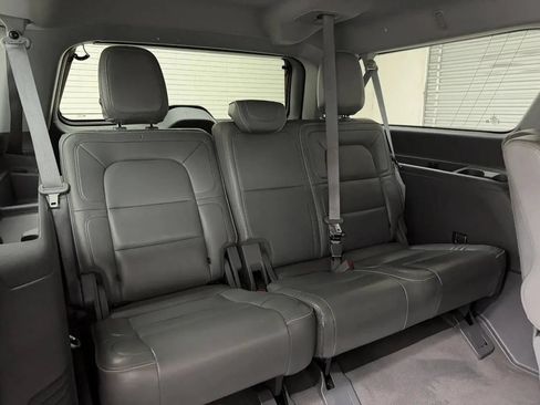 Used 2019 Lincoln Navigator L Select w/ Cargo Package AWD/4WD image 21