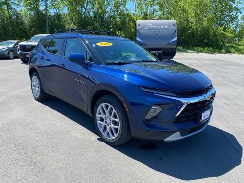 Used 2023 Chevrolet Blazer LT w/ Convenience Package AWD/4WD image 19