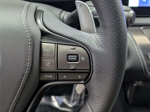 Certified 2025 Lexus LC 500 Convertible image 22