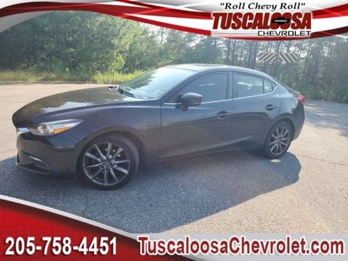 Used 2018 MAZDA MAZDA3 Touring FWD image 1