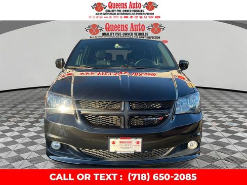 Used 2019 Dodge Grand Caravan GT image 1