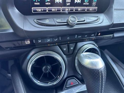 Used 2017 Chevrolet Camaro SS RWD image 20