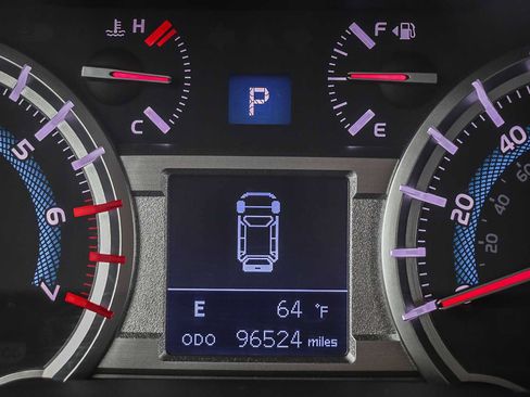 Used 2018 Toyota 4Runner SR5 Premium AWD/4WD image 24