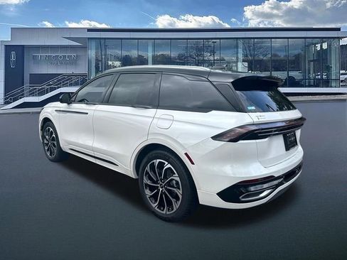 New 2026 Lincoln Nautilus Reserve AWD/4WD image 5
