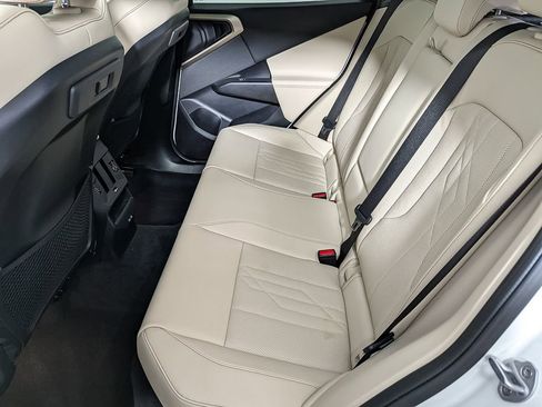 Used 2025 BMW X3 xDrive30i w/ Convenience Package image 43