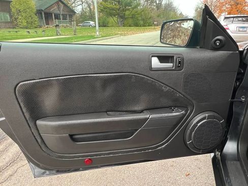 Used 2008 Ford Mustang GT image 22