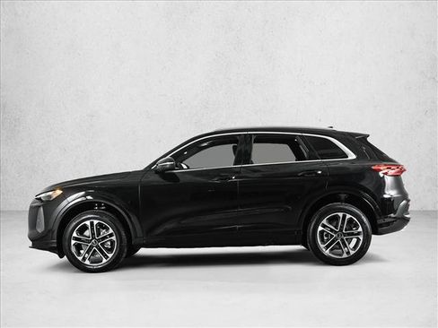 Certified 2025 Audi Q5 Premium w/ Convenience Package AWD/4WD image 9