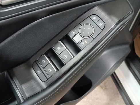 Certified 2023 Nissan Rogue SL w/ SL Premium Package image 11