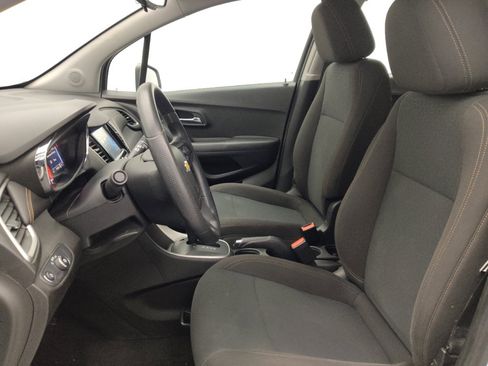 Used 2017 Chevrolet Trax LS AWD/4WD image 17
