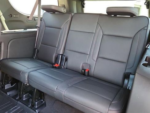 New 2026 Chevrolet Suburban High Country AWD/4WD image 12