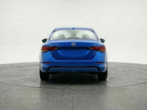 Used 2025 Nissan Sentra SV FWD image 7
