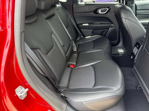 New 2026 Jeep Compass Latitude AWD/4WD image 9