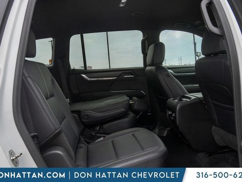 Used 2024 GMC Acadia Elevation FWD image 23