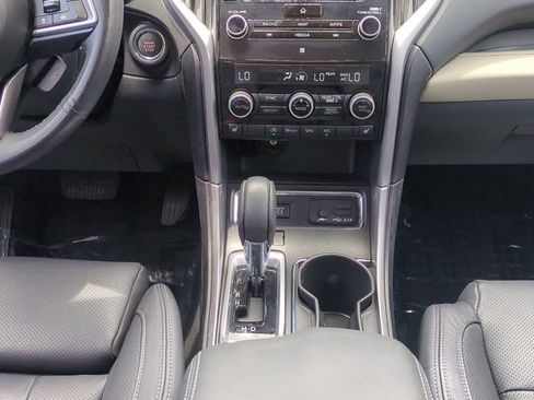Used 2022 Subaru Ascent Limited w/ Technology Package AWD/4WD image 21