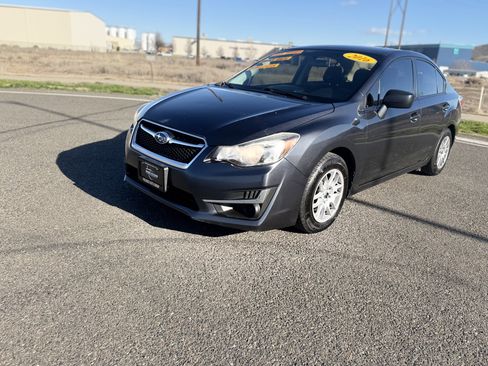 Used 2016 Subaru Impreza 2.0i image 2