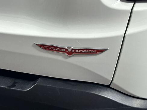 Used 2023 Jeep Renegade Trailhawk AWD/4WD image 26