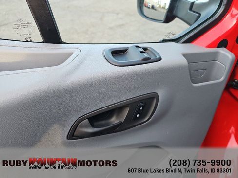 Used 2017 Ford Transit 150 XL image 11