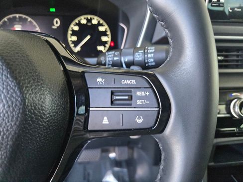 Certified 2025 Honda Pilot EX-L image 23