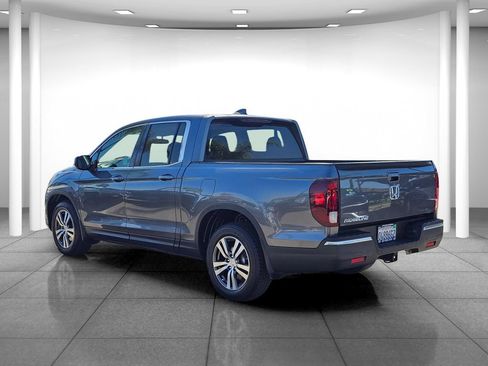 Used 2017 Honda Ridgeline RTS image 4