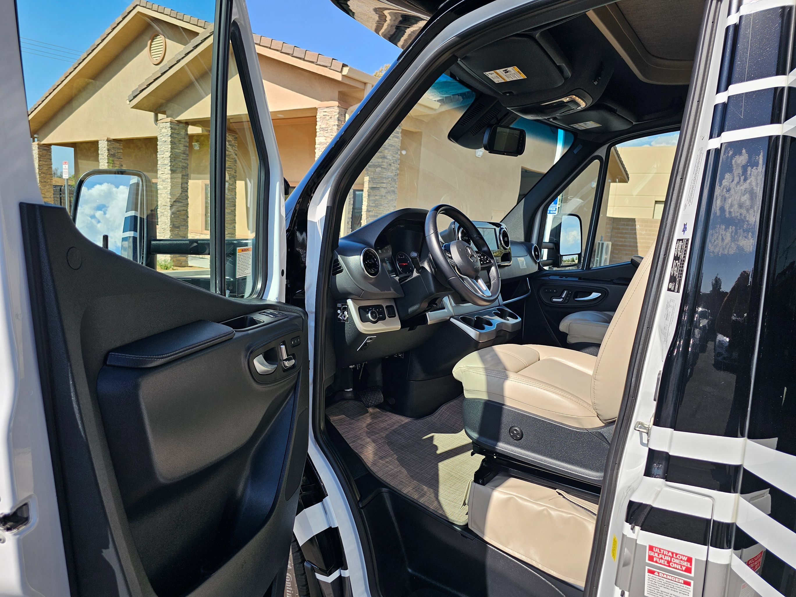 Used 2022 Mercedes-Benz Sprinter 3500 w/ Acoustic Package image 20