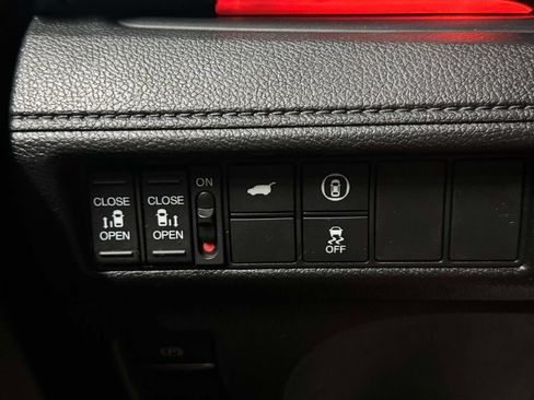 Certified 2023 Honda Odyssey Sport image 20