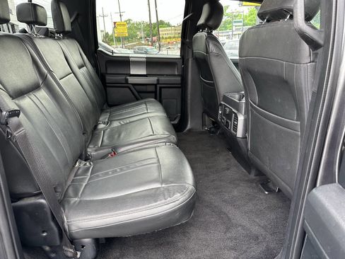 Used 2017 Ford F150 XLT w/ Equipment Group 302A Luxury AWD/4WD image 12