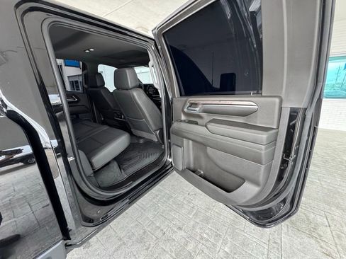 Used 2024 Chevrolet Silverado 2500 LTZ w/ LTZ Convenience Package image 23