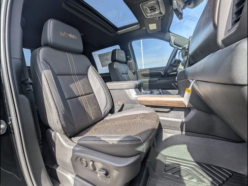 New 2026 Chevrolet Silverado 2500 High Country w/ Midnight Edition image 17