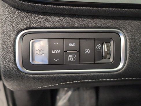 Used 2026 Buick Enclave Preferred AWD/4WD image 10