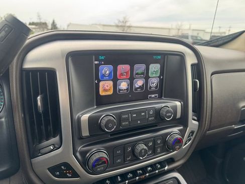 Used 2018 GMC Sierra 1500 SLT AWD/4WD image 21