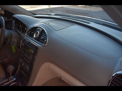 Used 2017 Buick Enclave Leather w/ Trailering Package image 40