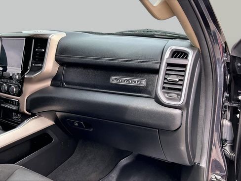 Used 2020 RAM 1500 Laramie RWD image 19