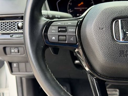 Used 2025 Honda Civic Sport image 9