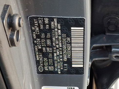 Used 2024 Hyundai Venue SEL image 26