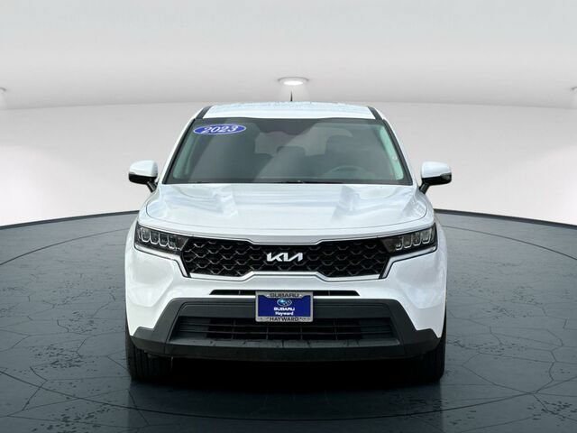 Used 2023 Kia Sorento LX FWD image 9