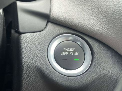 Used 2024 Chevrolet Equinox LS w/ LS Convenience Package FWD image 30