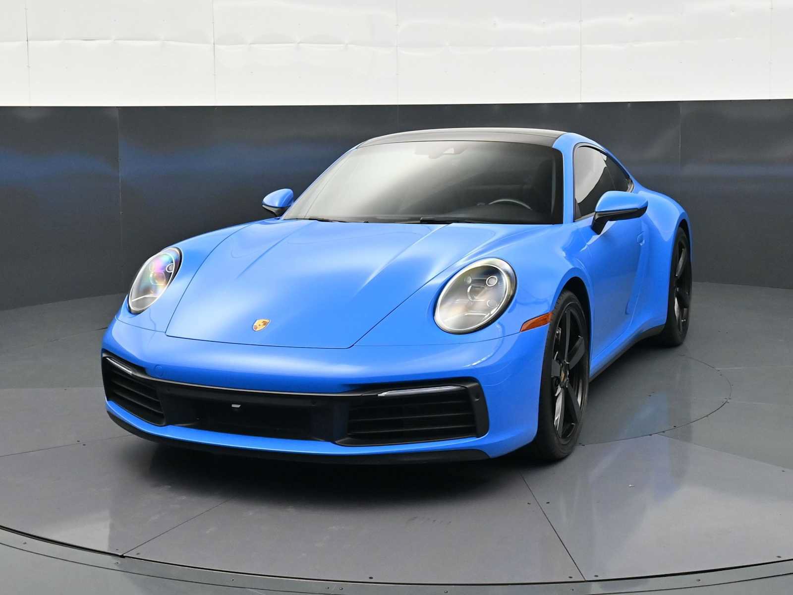 Used 2022 Porsche 911 Carrera RWD image 25