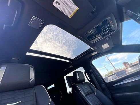 Certified 2025 Cadillac Escalade V image 28