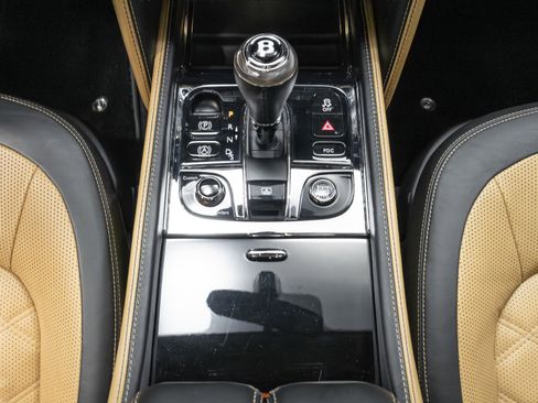 Used 2016 Bentley Mulsanne Speed image 35