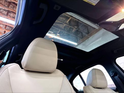 Used 2023 BMW 330e w/ Premium Package RWD image 24