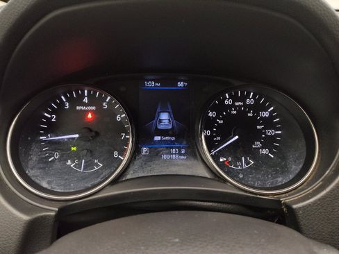 Used 2020 Nissan Rogue S FWD image 23