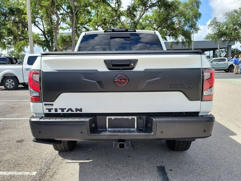 Used 2024 Nissan Titan PRO-4X w/ Pro-4x Convenience Package AWD/4WD image 8